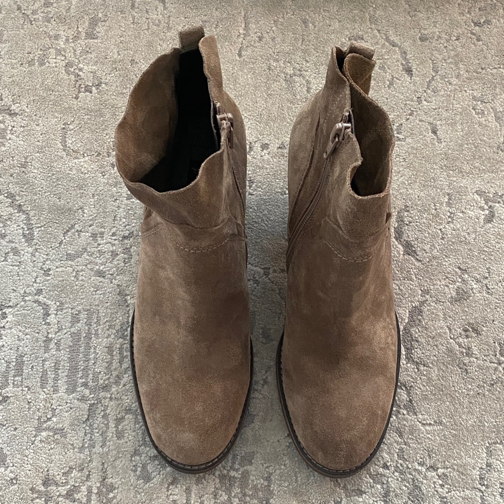 Paul Green Brown Suede Ankle Booties - Picture 3 of 6
